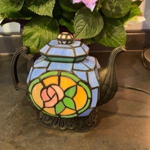 Stained glass lamp teapot